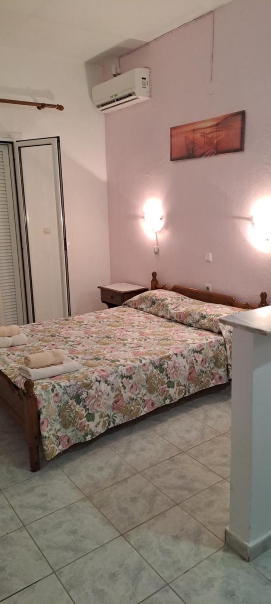 Tony'S Apartments Agios Georgios  Zewnętrze zdjęcie
