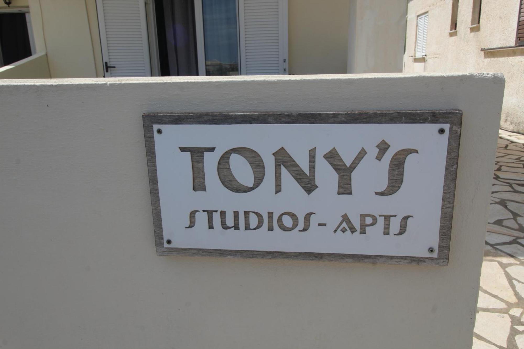 Tony'S Apartments Agios Georgios  Zewnętrze zdjęcie