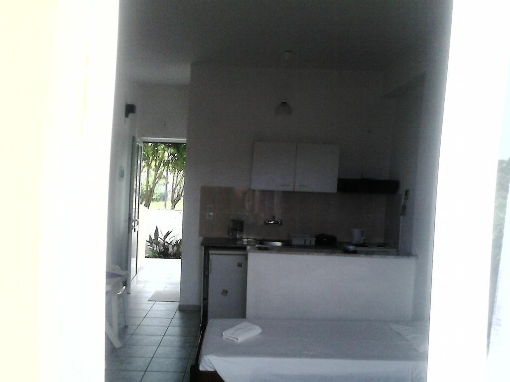 Tony'S Apartments Agios Georgios  Zewnętrze zdjęcie